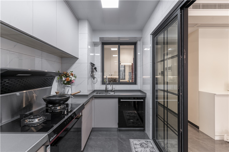 單位房140平廚房裝修實景圖