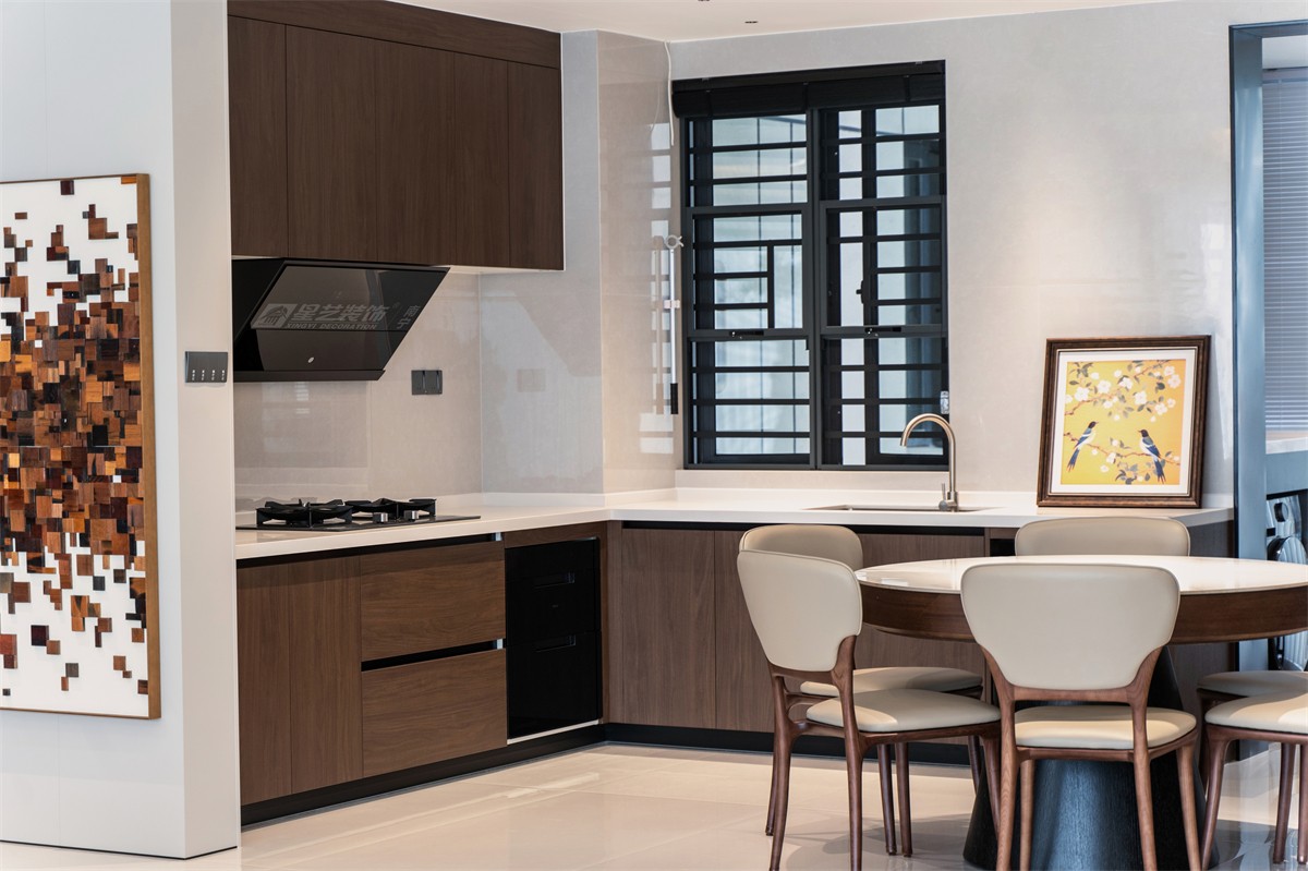 華潤西園潤府143平意式輕奢廚房裝修完工實景圖