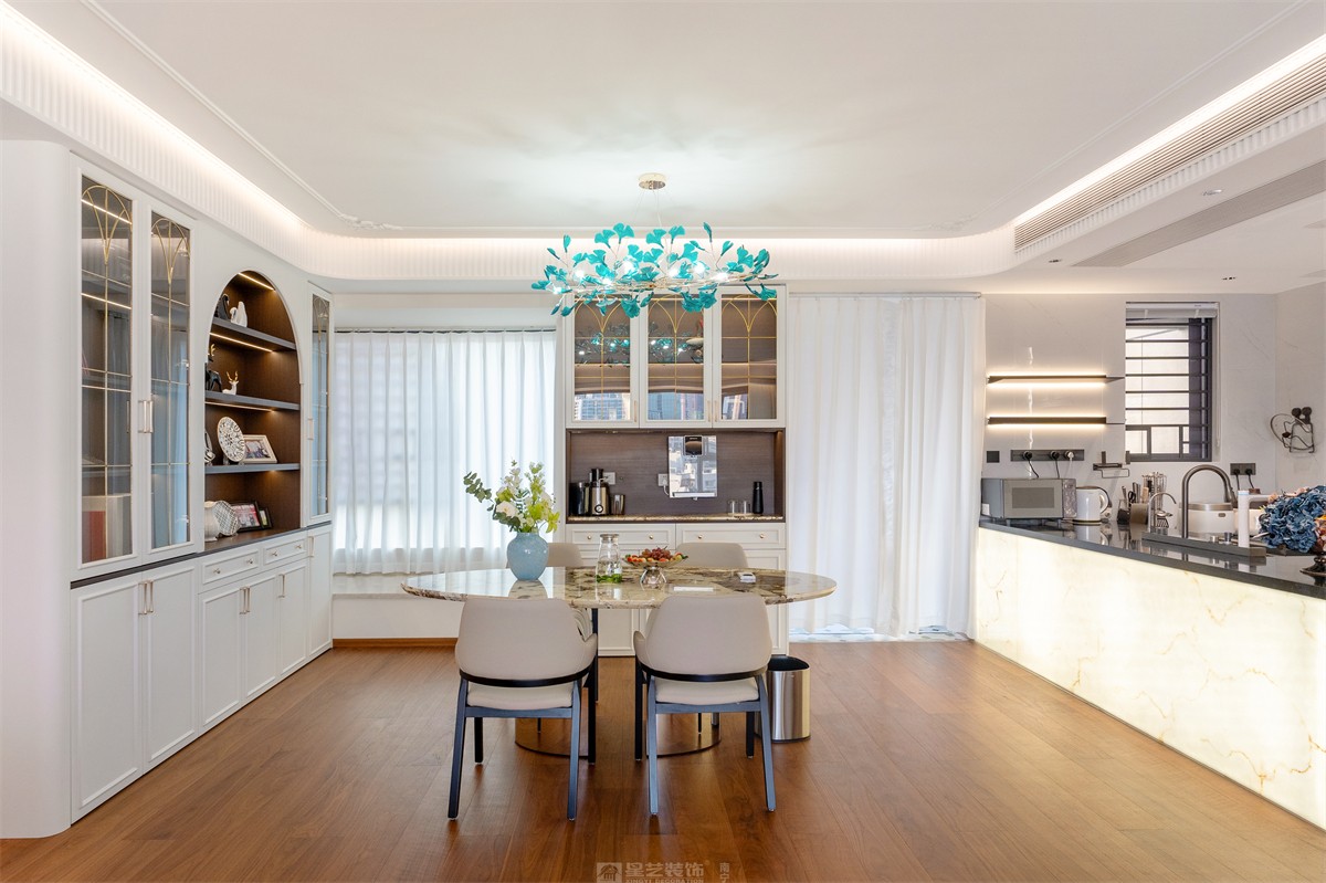 建發(fā)縵云143平法式風(fēng)格餐廳裝修實(shí)景圖