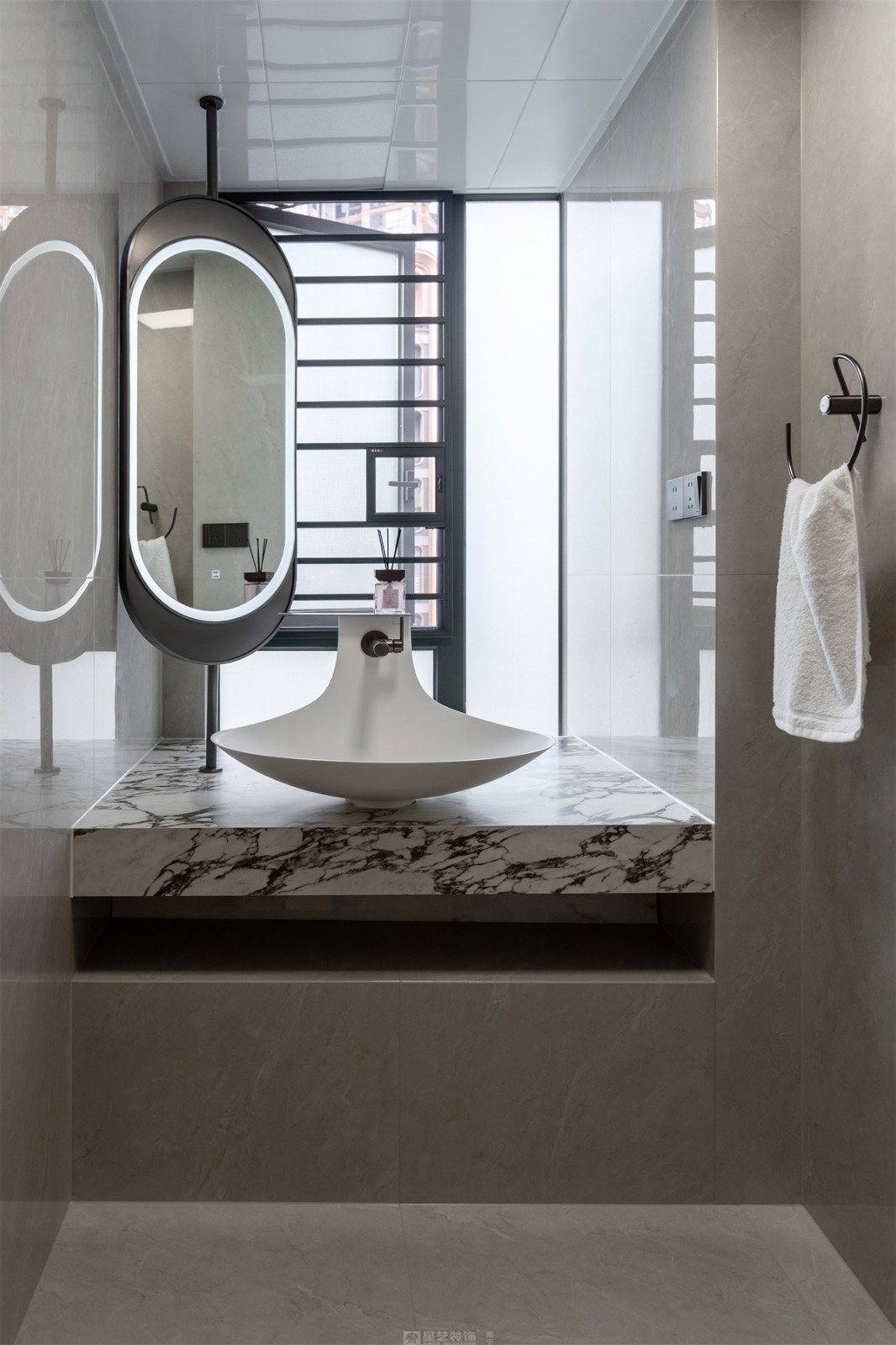 建發(fā)縵云143平法式風(fēng)格衛(wèi)生間裝修實(shí)景圖